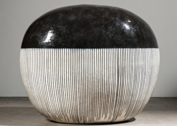 Jun Kaneko: Black & White / Bentley Gallery, Phoenix, Arizona
